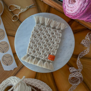 rustykalna podkładka makramowa